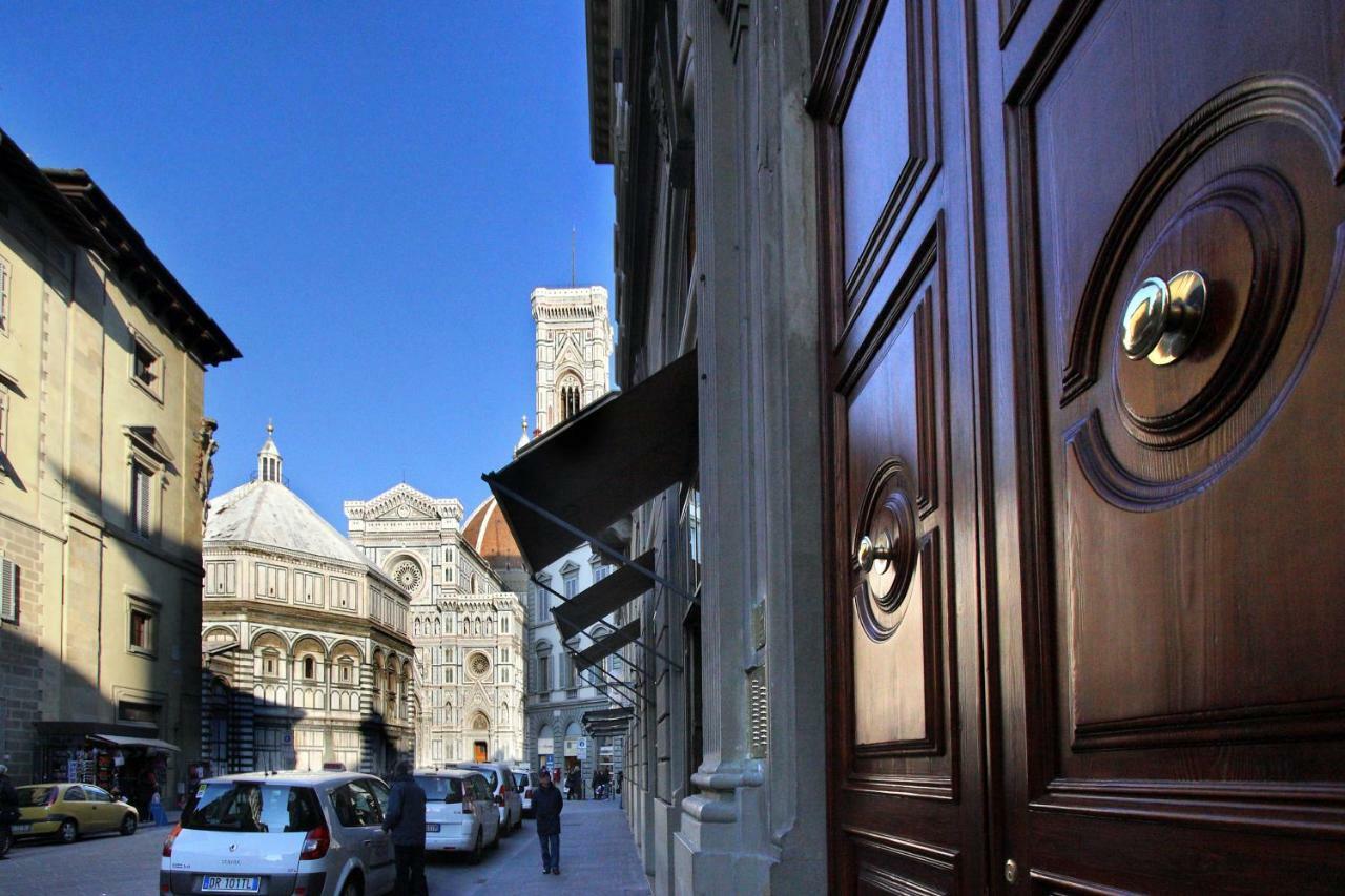 Porta Del Paradiso New Luxury Apartment フィレンツェ エクステリア 写真