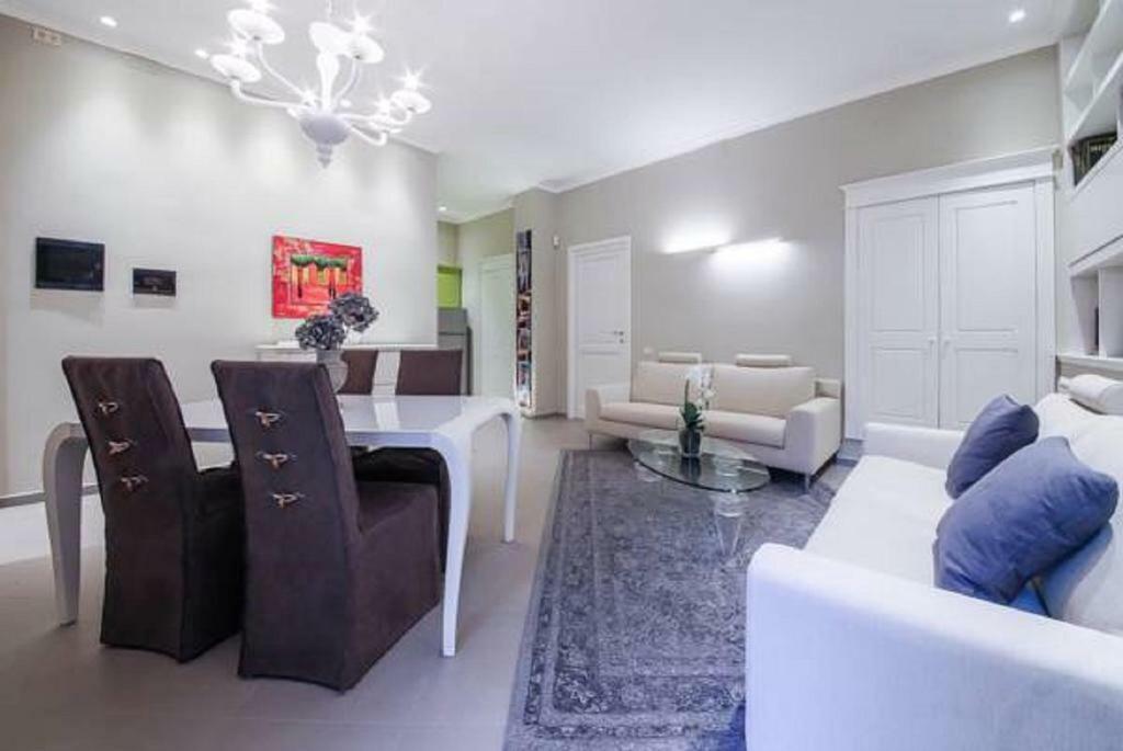 Porta Del Paradiso New Luxury Apartment フィレンツェ エクステリア 写真